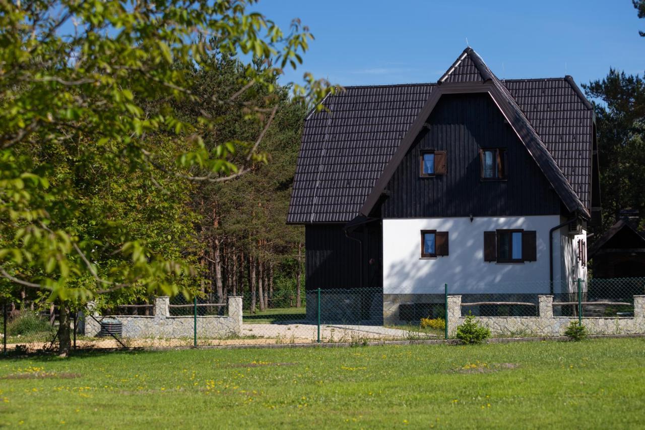 Timber Valley Plitvička Jezera Buitenkant foto